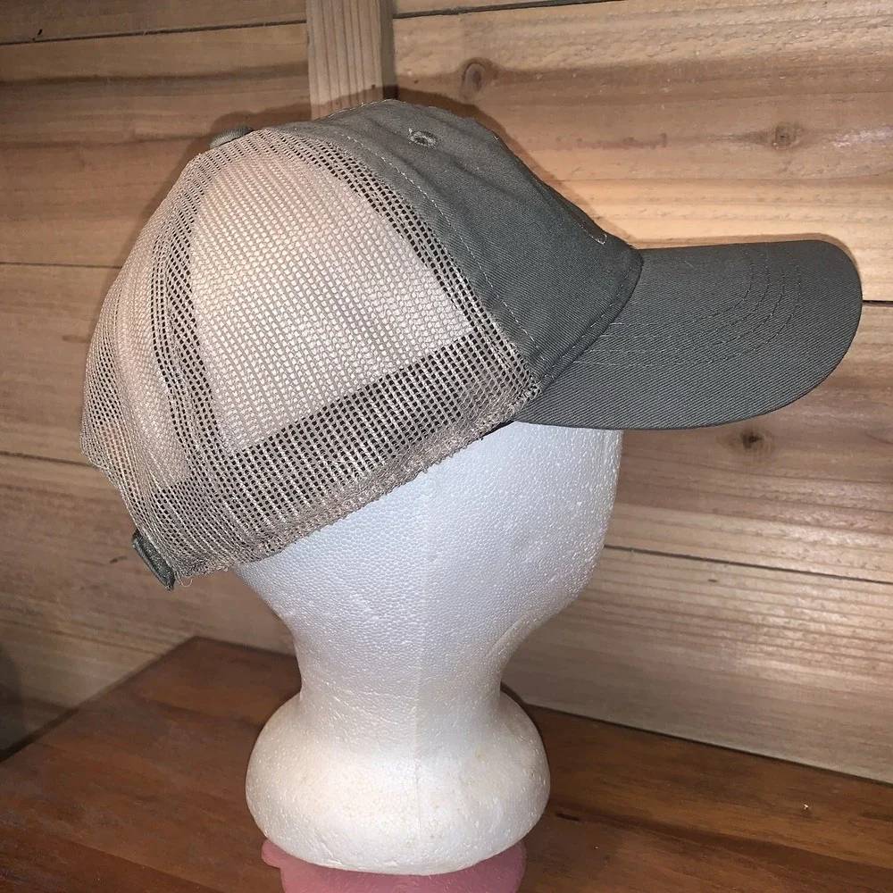 Ducks Unlimited Hat Cap Strap Back OSFM Green Silver Outline Mesh Trucker Mens